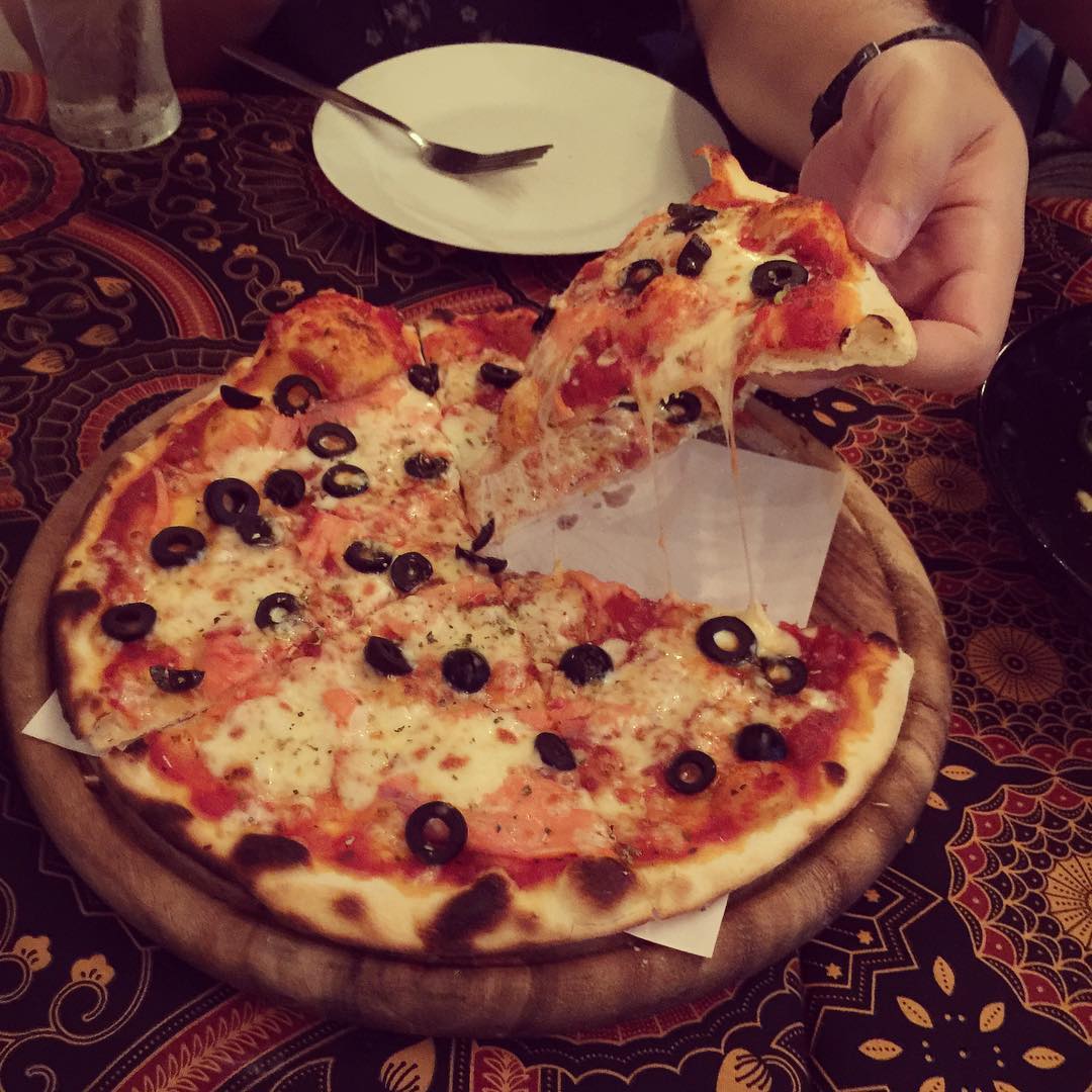 Street Pizza and The Wine Houzz 매장 이미지