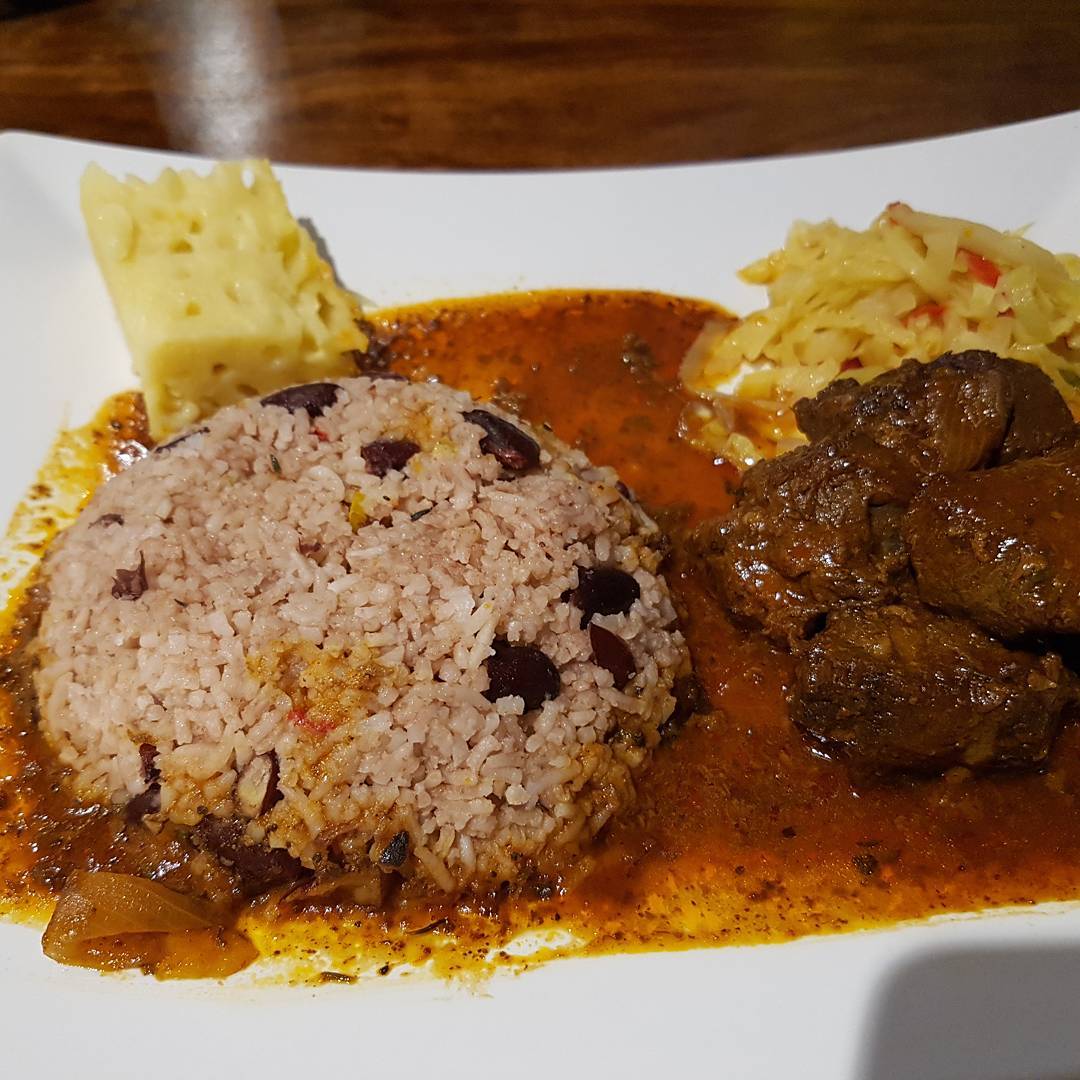 Comie's Caribbean Grill Ltd 매장 이미지