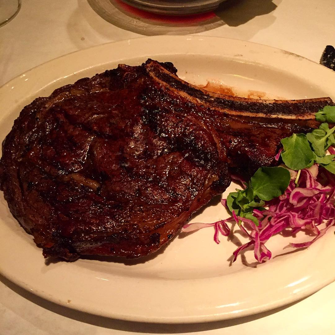 Charley's Steak House 매장 이미지