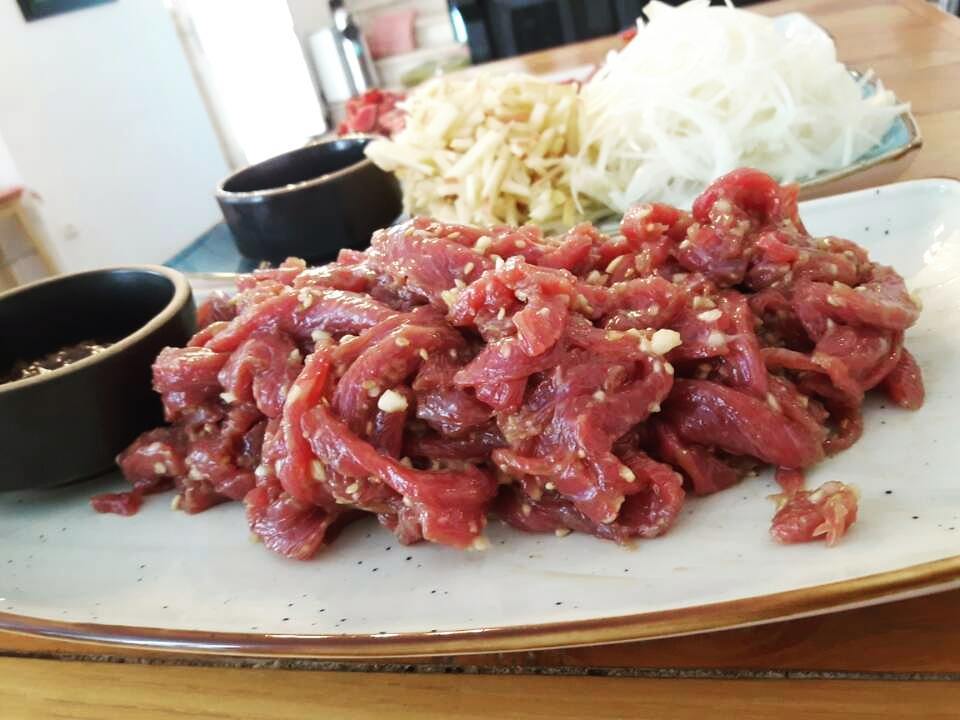 Dingdong Korean Chicken Restaurant 매장 이미지