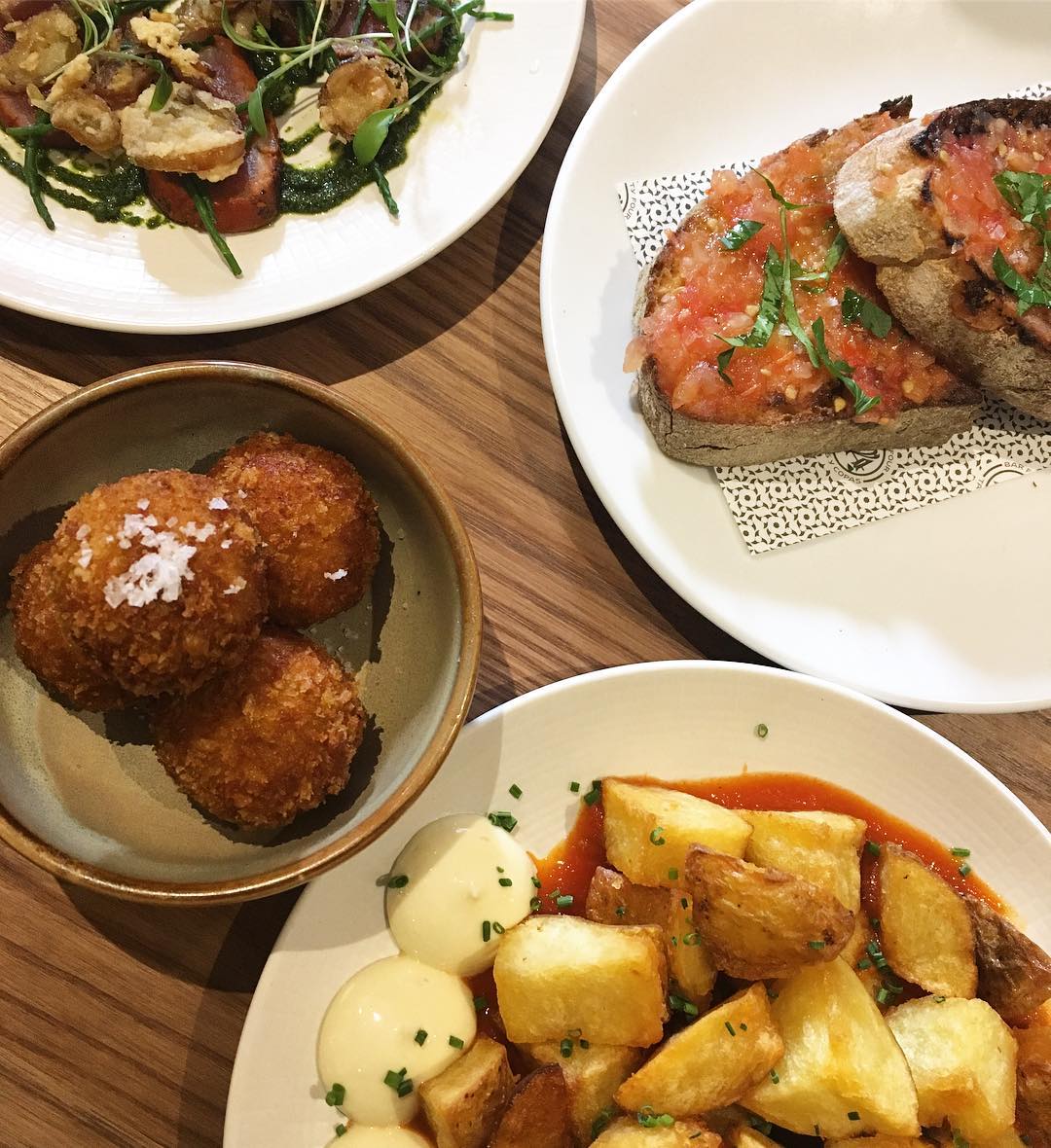 Bar 44 Cardiff 매장 이미지