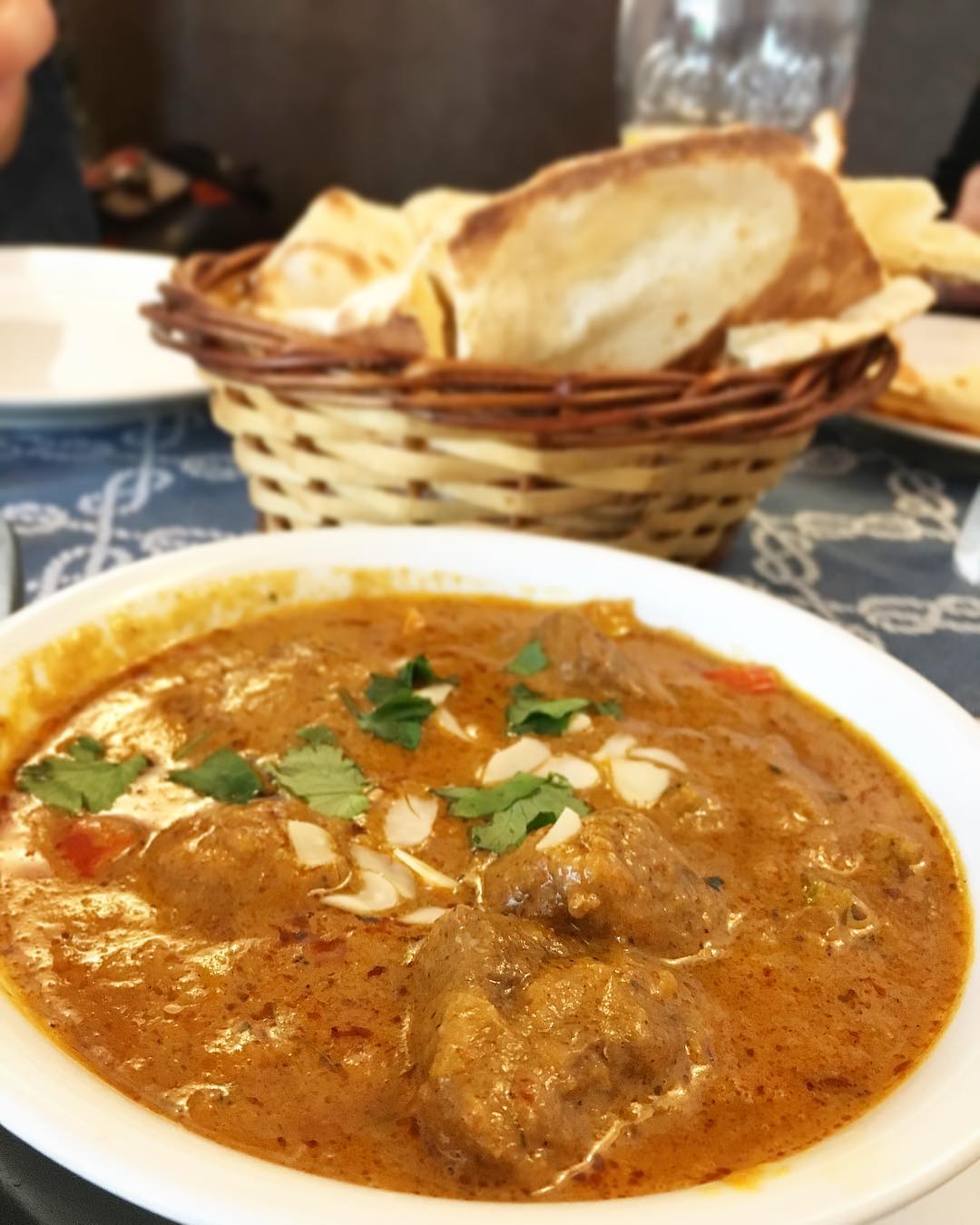 Everest Inn Fine Nepali Kitchen 매장 이미지