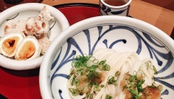 梅田はがくれ 매장 이미지