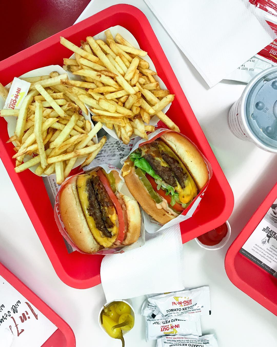 In-N-Out Burger 333 Jefferson 매장 이미지