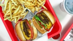 In-N-Out Burger 333 Jefferson 매장 이미지