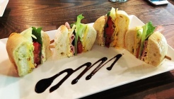 달과6펜스 매장 이미지