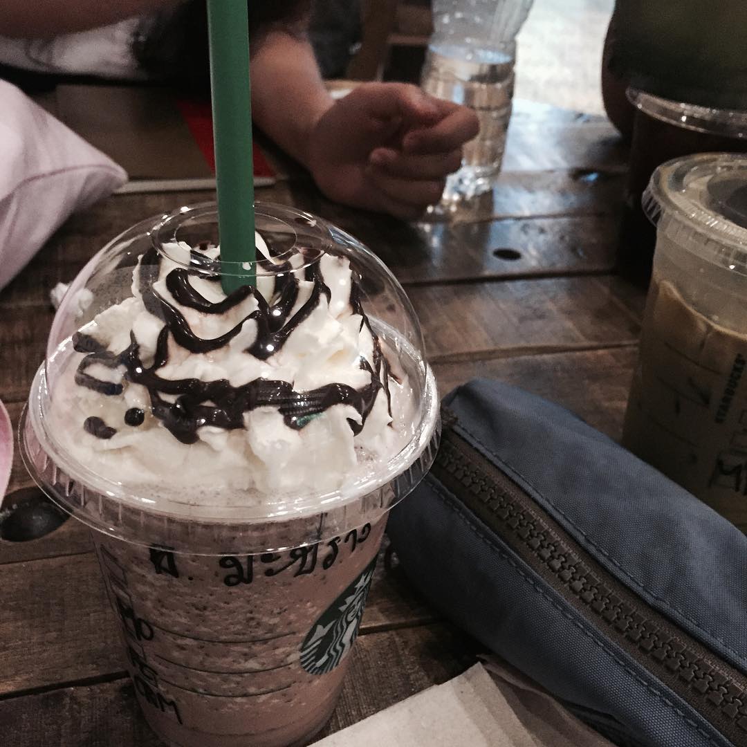 Starbucks Coffee Lang Suan 매장 이미지