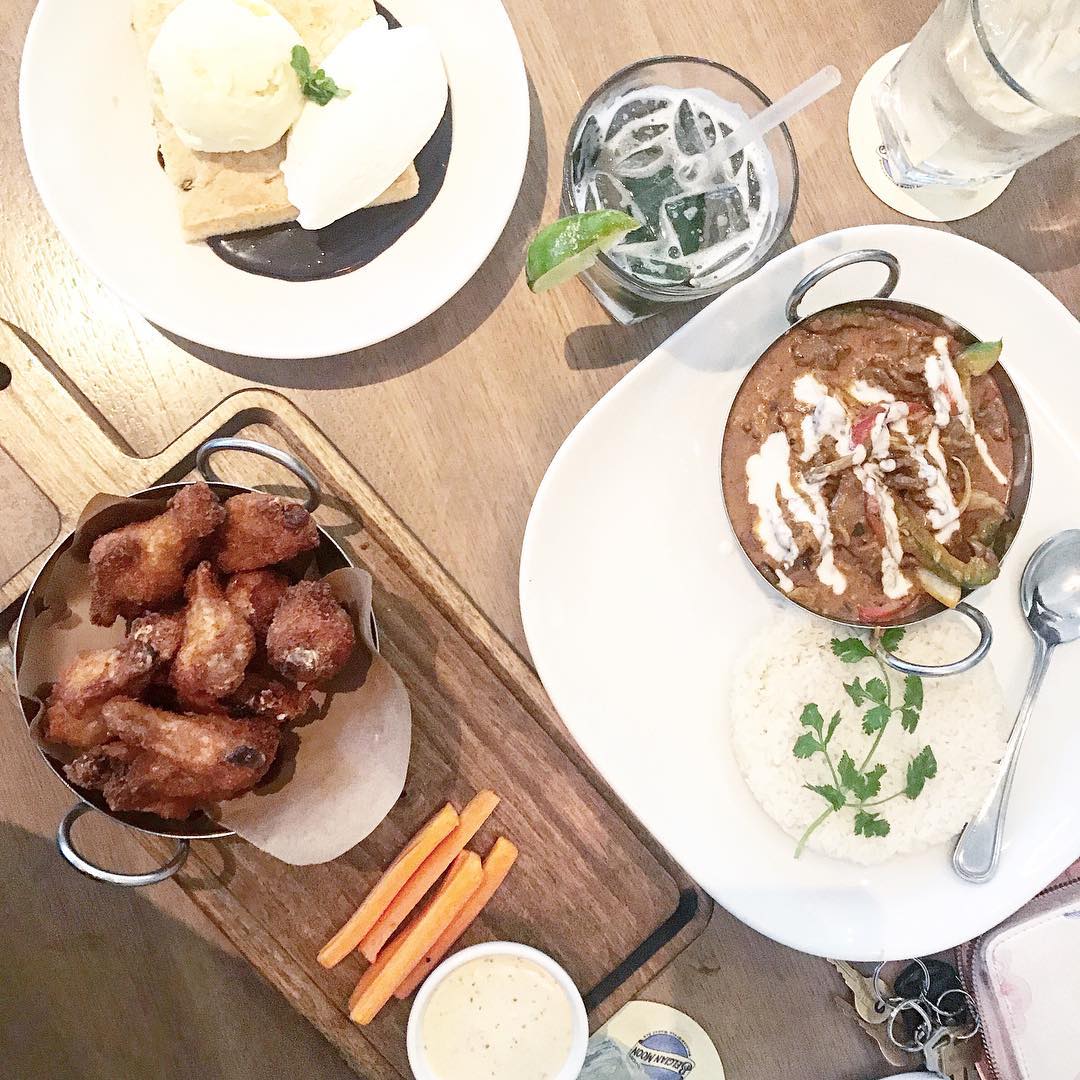 Moxie's Grill & Bar 매장 이미지