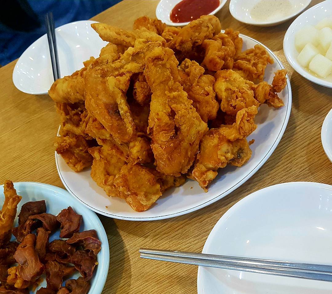 남문통닭 매장 이미지