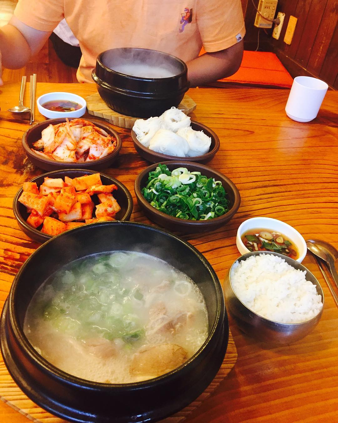 금강산가마솥곰탕 매장 이미지
