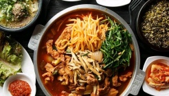 가로수길 팔백집 매장 이미지