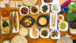 청솔돌솥정식 매장 이미지