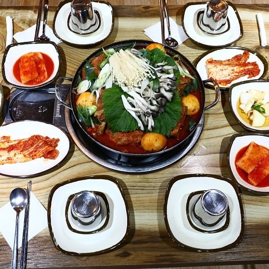 소문난 감자탕 매장 이미지