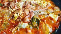 어울림부대찌개 매장 이미지