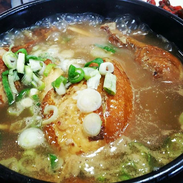 개성토종상황버섯삼계탕 매장 이미지
