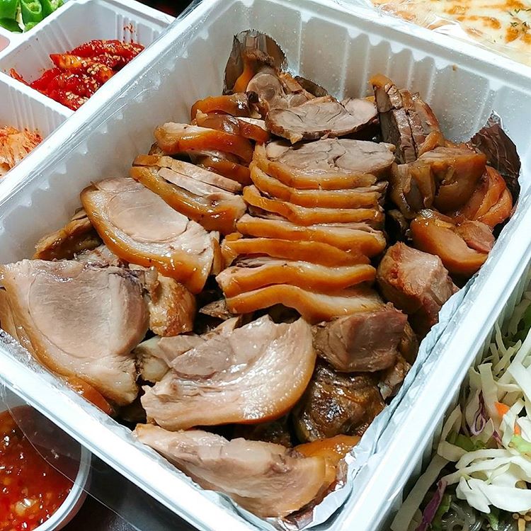 화덕에통째로구운족발 매장 이미지
