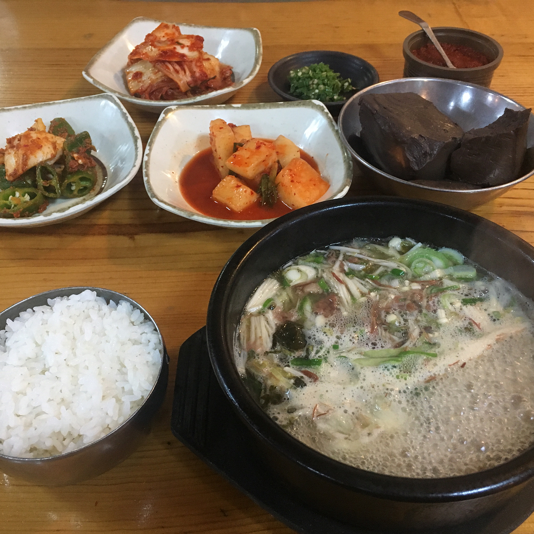운암회관 매장 이미지