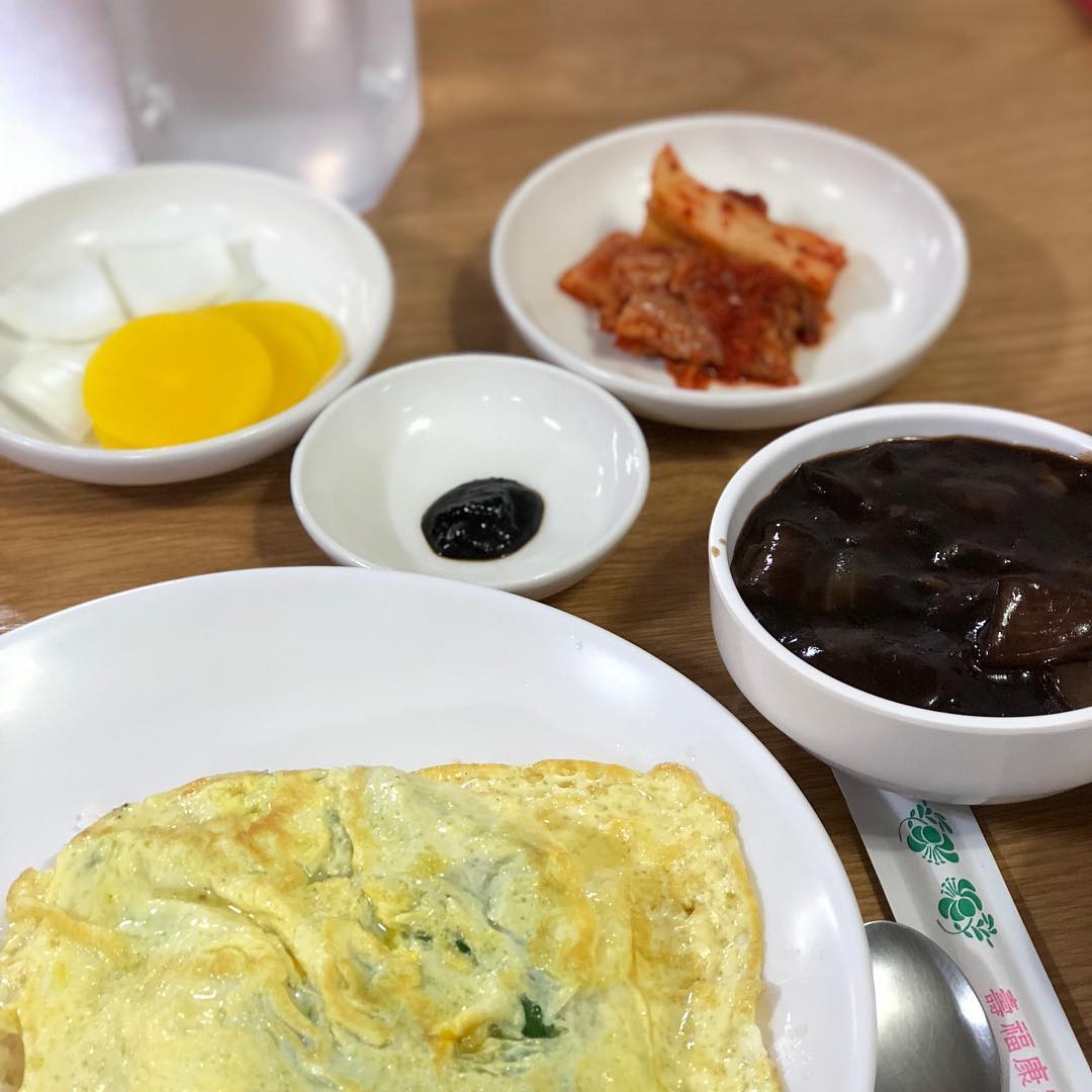 띵호와 매장 이미지