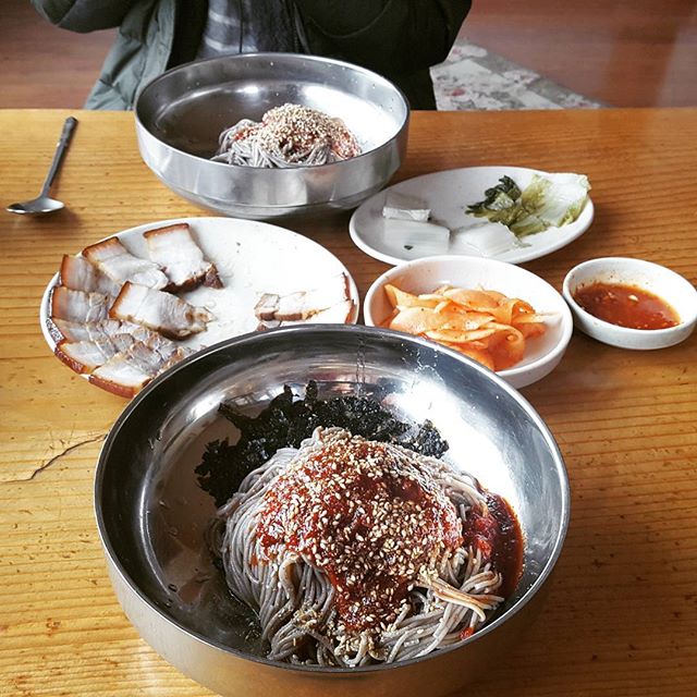 머무름 매장 이미지