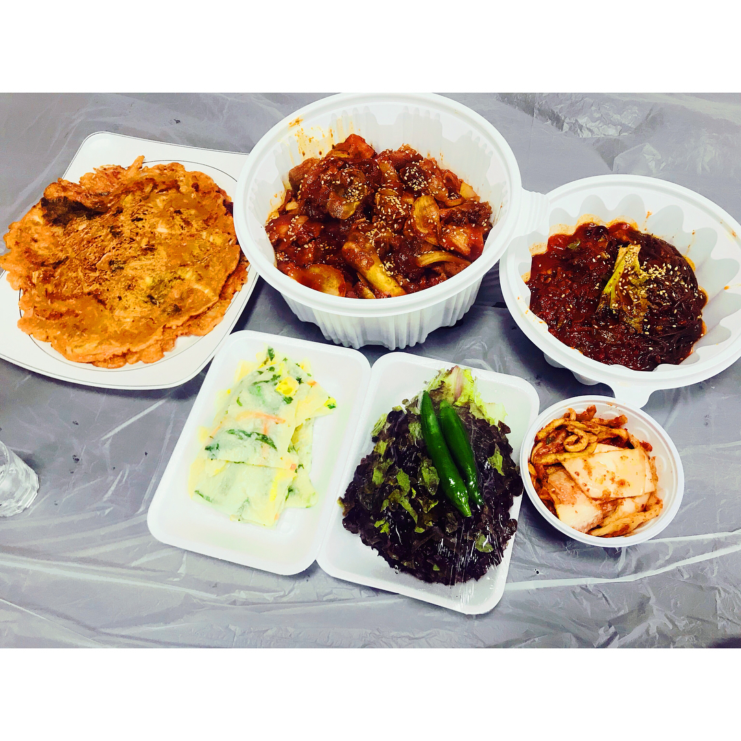 사또왕족발 매장 이미지