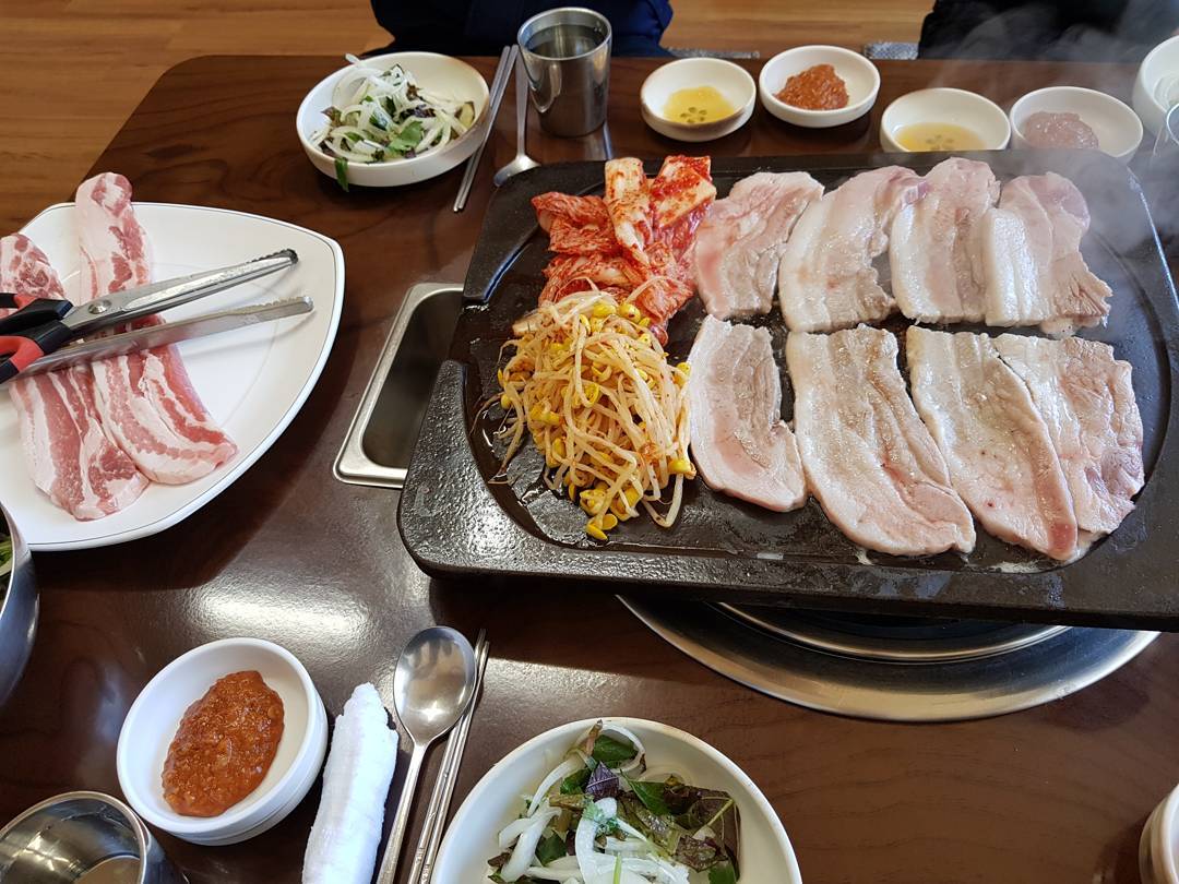 초원식당 매장 이미지