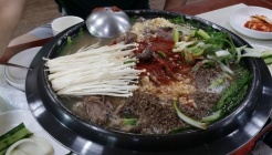 고원흑염소전골 매장 이미지