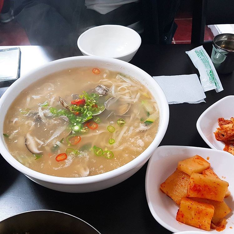 얼큰하고시원한국수한그릇 매장 이미지