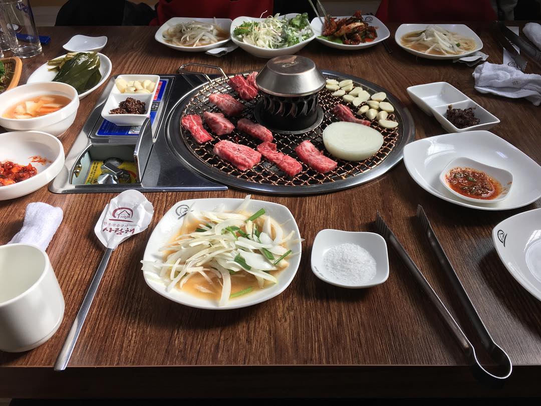 사랑채한우참숯구이 매장 이미지