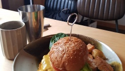 꼬로베이 매장 이미지