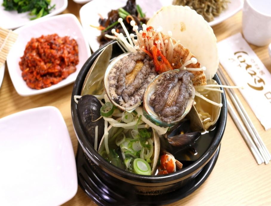 삼척전복해물뚝배기 매장 이미지
