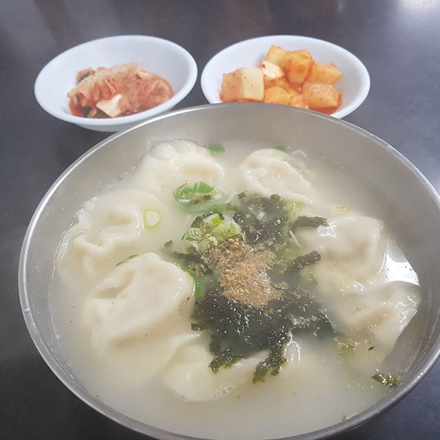튀김식당 매장 이미지