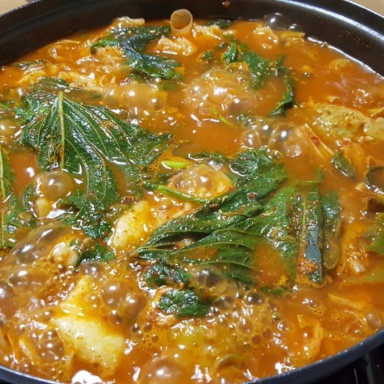 산밑에집 매장 이미지