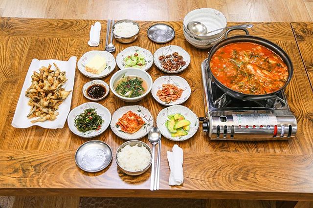 금강민물매운탕 매장 이미지