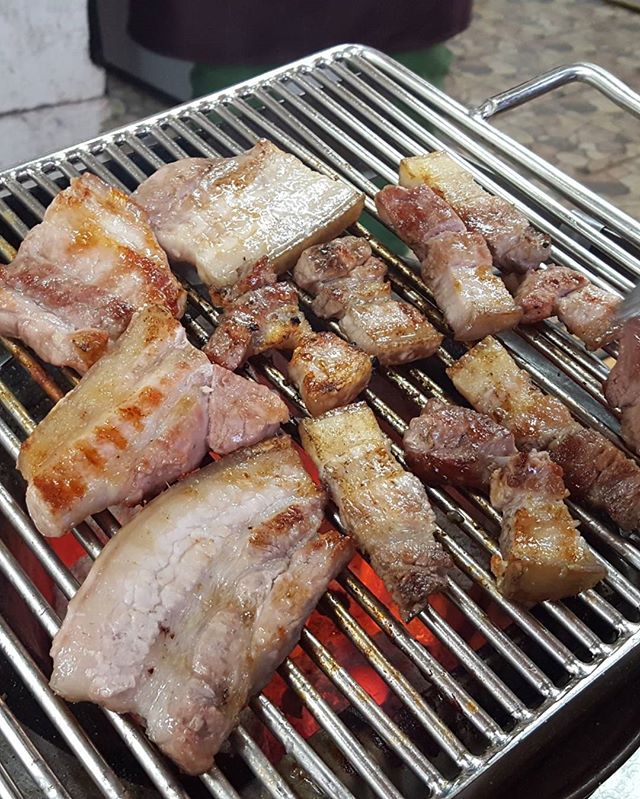 금동숯불구이식육식당 매장 이미지