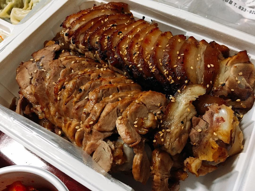 돼발이네 매장 이미지