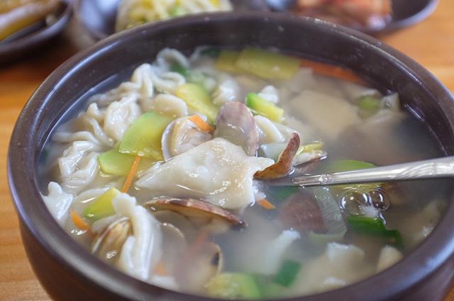 돌담수제비칼국수 매장 이미지
