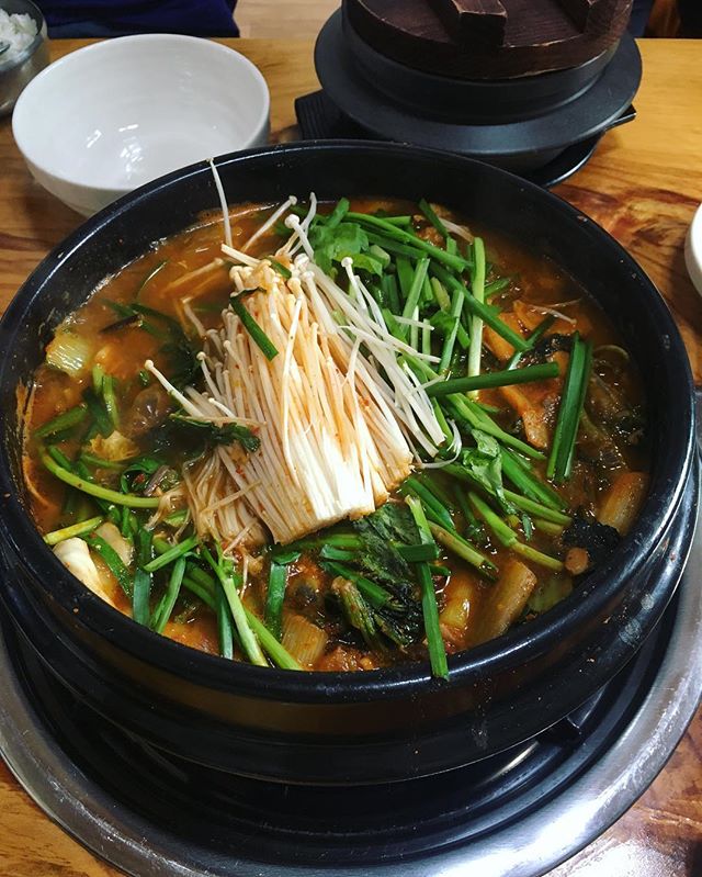 동굴매운탕 매장 이미지