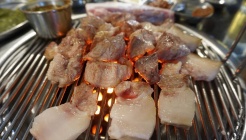 돈사돈 매장 이미지