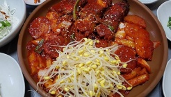 마당깊은집 매장 이미지