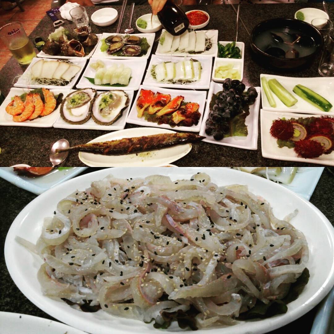 돌섬 매장 이미지