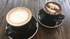 플레이커피랩 매장 이미지