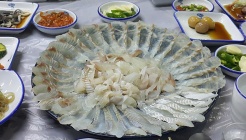 신항만횟집 매장 이미지