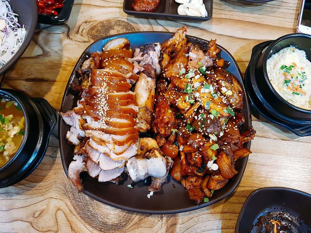 참숯족발 매장 이미지
