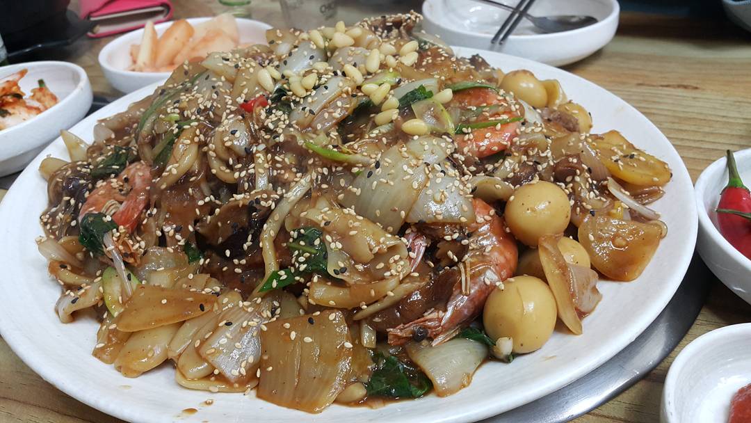 큰뼈감자탕 매장 이미지