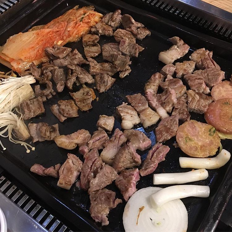 숙성초벌돼지구이정돈가 매장 이미지