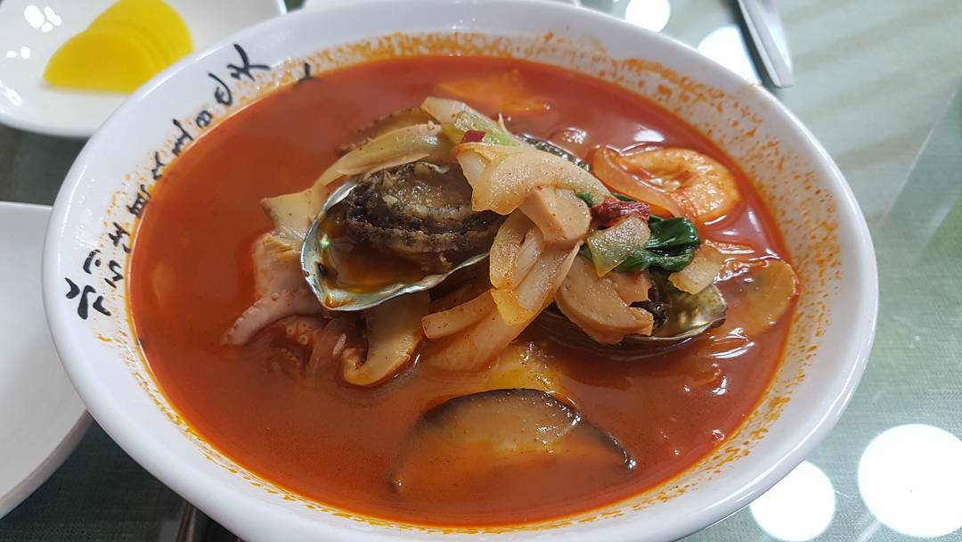 포청천 매장 이미지