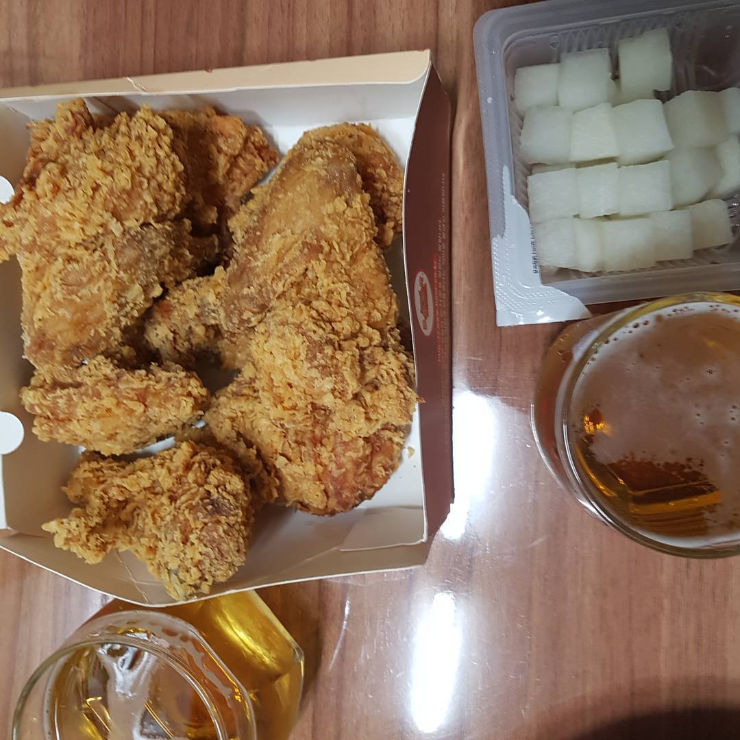 하이트두마리치킨 매장 이미지