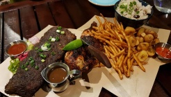 트렌치타운 매장 이미지