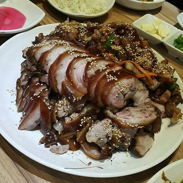 호강족발 매장 이미지