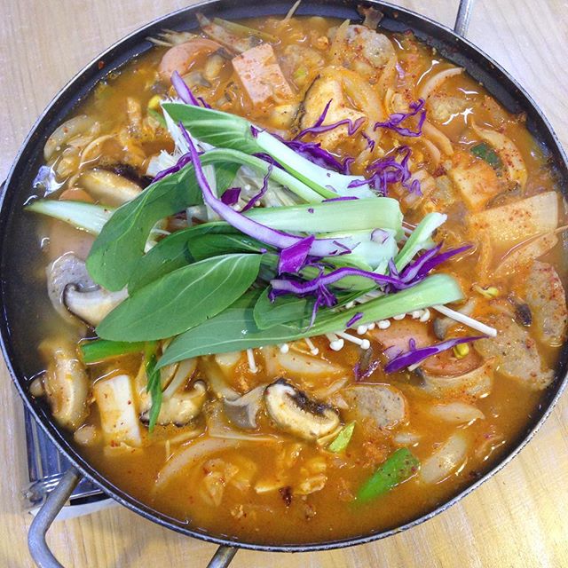 권바우부대찌개 매장 이미지